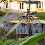 Pey La Tour - Logis & Restaurant Salleboeuf