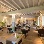 Pey La Tour - Logis & Restaurant فندق