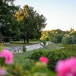 Pey La Tour - Logis & Restaurant