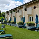 Pey La Tour - Logis & Restaurant