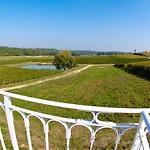 Pey La Tour - Logis & Restaurant Salleboeuf
