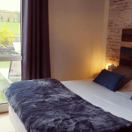 Pey La Tour - Logis Hôtels&restaurant 3* Salleboeuf