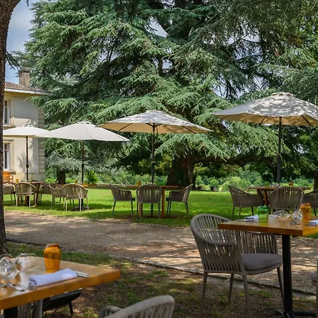 Pey La Tour - Logis Hôtels&restaurant Salleboeuf