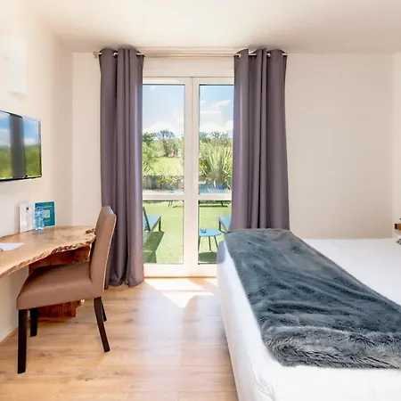 Pey La Tour - Logis Hôtels&restaurant Hotel 3*