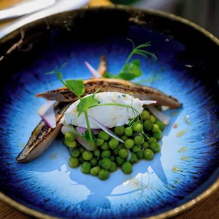 Pey La Tour - Logis & Restaurant Hotel Salleboeuf