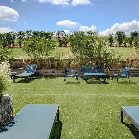 Pey La Tour - Logis & Restaurant