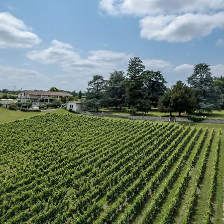 Les Secrets Château Pey La Tour Hotel 3*