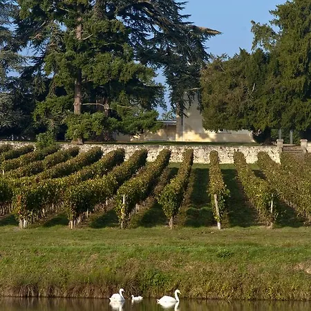 Les Secrets Château Pey La Tour Hotel 3*