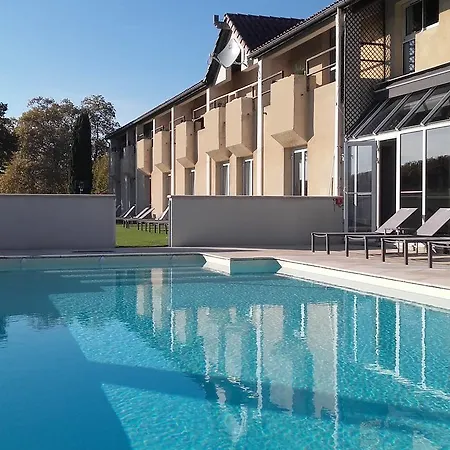 Les Secrets Château Pey La Tour Hotel 3*
