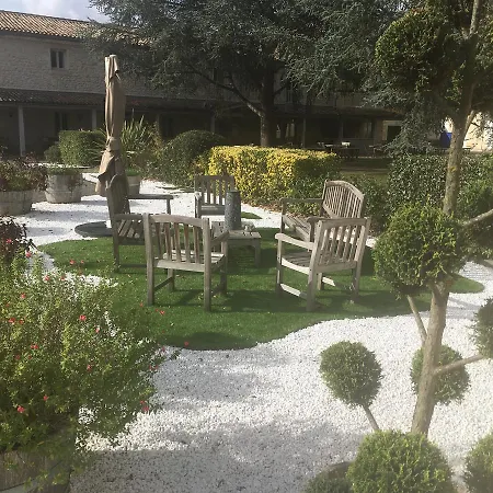 Pey La Tour - Logis Hôtels&restaurant Hotel