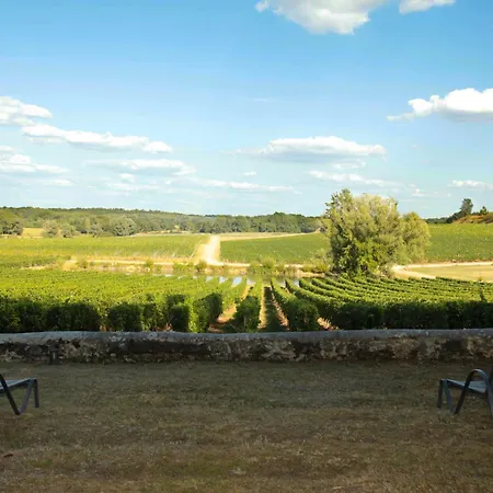 Pey La Tour - Logis & Restaurant Hotel Salleboeuf