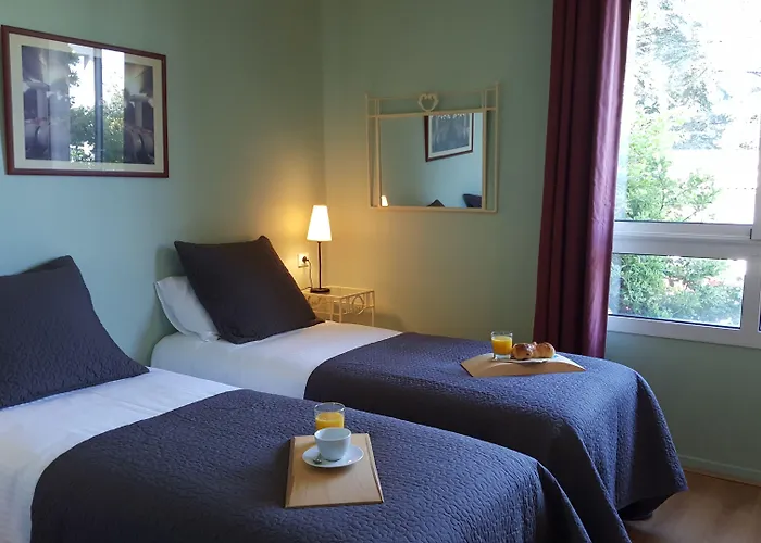 Hotel Pey La Tour - Logis & Restaurant