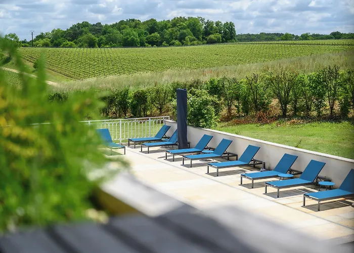 Pey La Tour - Logis & Restaurant