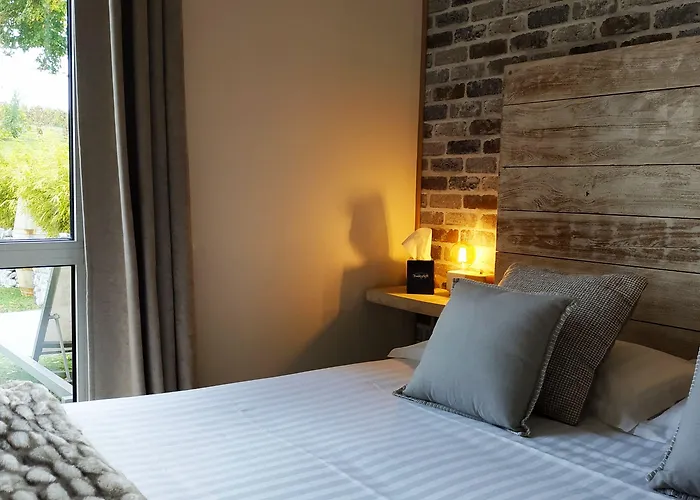 Hotel Pey La Tour - Logis & Restaurant 3*