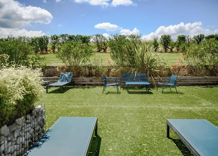 Pey La Tour - Logis & Restaurant