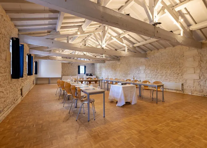 Pey La Tour - Logis & Restaurant Hotel 3*